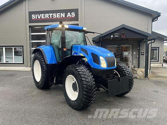 New Holland TVT190 Tractoren