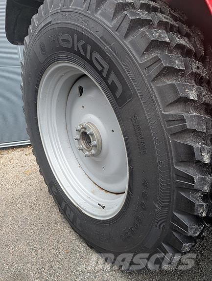 Nokian  Banden, wielen en velgen
