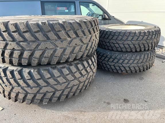 Nokian TRI 2 Banden, wielen en velgen