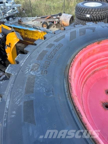 Nokian TRI 2 Overige wegenonderhoudsmachines