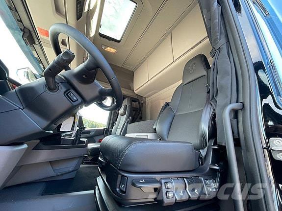 Scania R460A4X2LB Trekkers