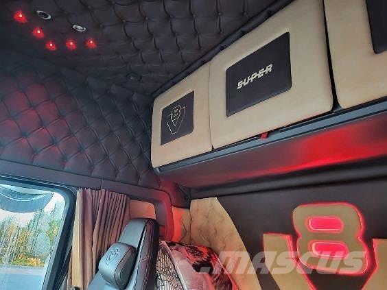 Scania S650A6X2NB Trekkers