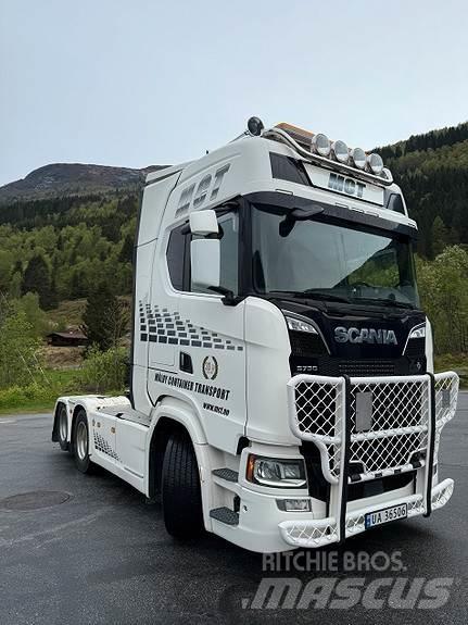 Scania S730 6x2 Trekkers