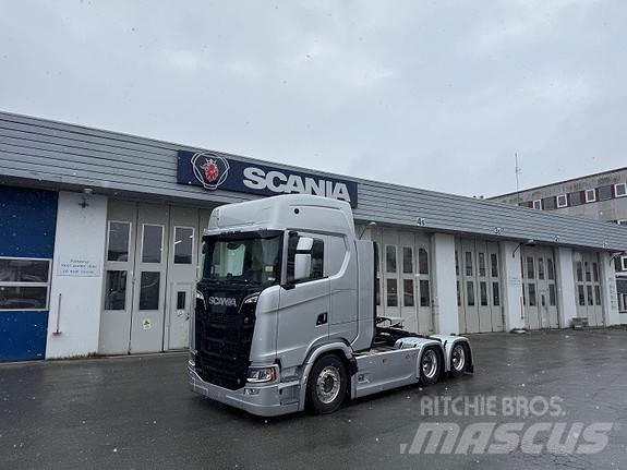 Scania S770 A6x4NB Trekkers
