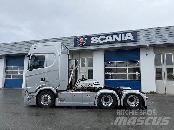 Scania S770 A6x4NB Trekkers