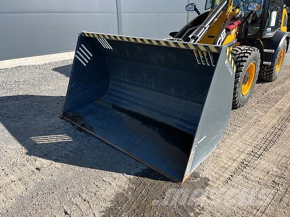 Stark LK2000 Overige wegenonderhoudsmachines