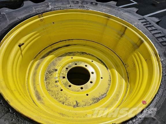 Trelleborg TM1060 Banden, wielen en velgen