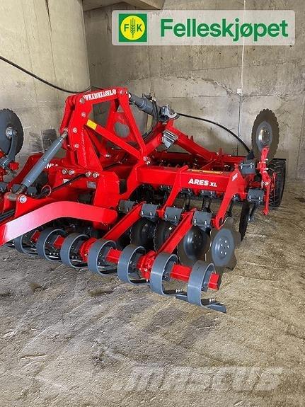 Unia ARES XL Overige grondbewerkingsmachines en accessoires