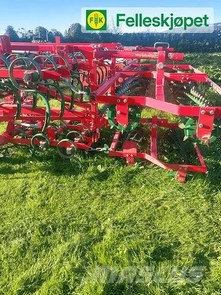 Unia Kombi 4,2 Overige grondbewerkingsmachines en accessoires