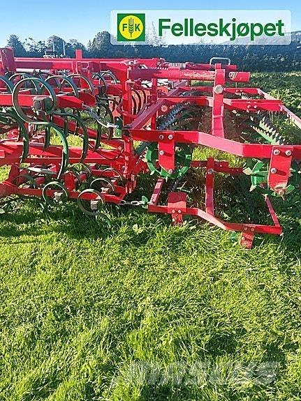 Unia Kombi 4,2 Overige grondbewerkingsmachines en accessoires