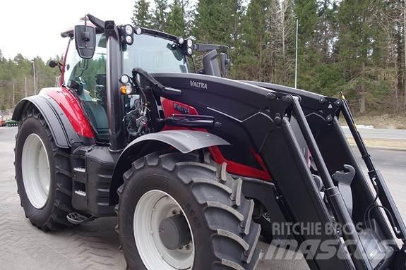 Valtra 235 Direct Tractoren