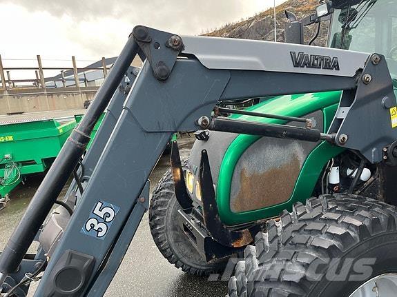 Valtra A83 Tractoren