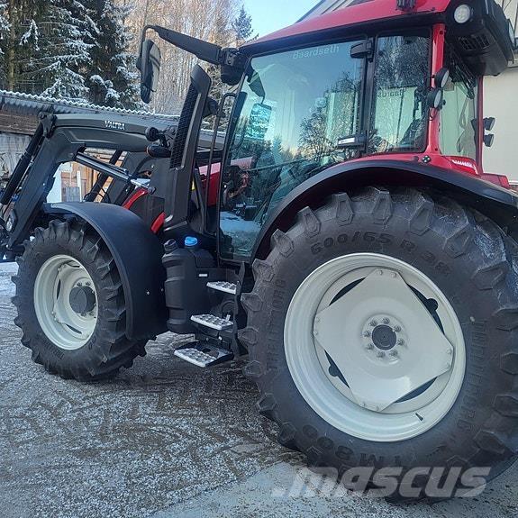 Valtra G 125 Aktiv Tractoren