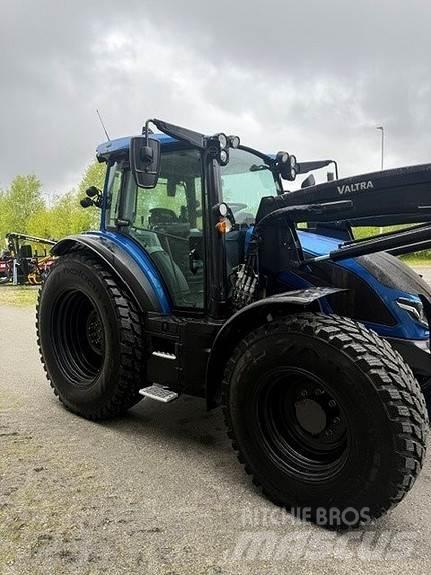 Valtra G 135 A Tractoren