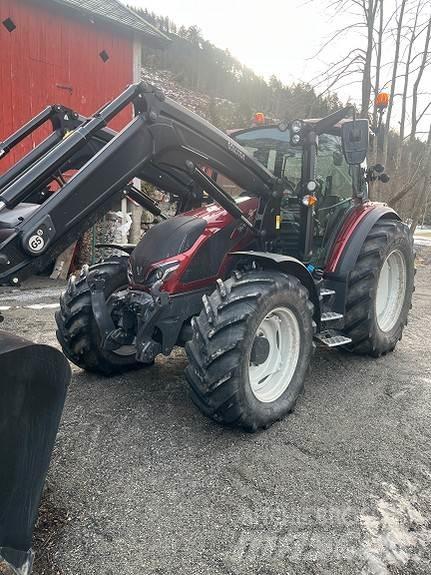 Valtra G125A Tractoren