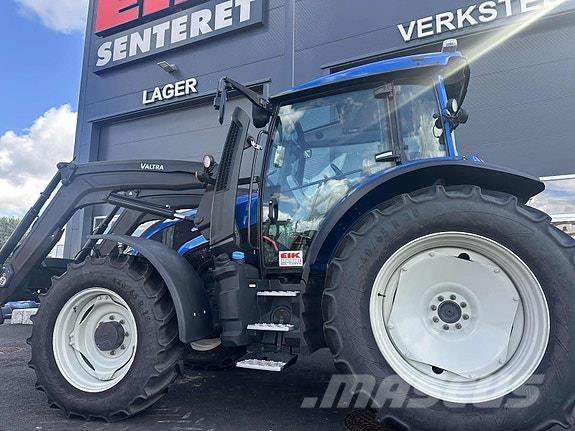 Valtra G135 Activ Tractoren