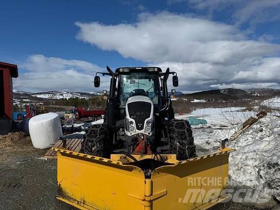 Valtra N123 Tractoren
