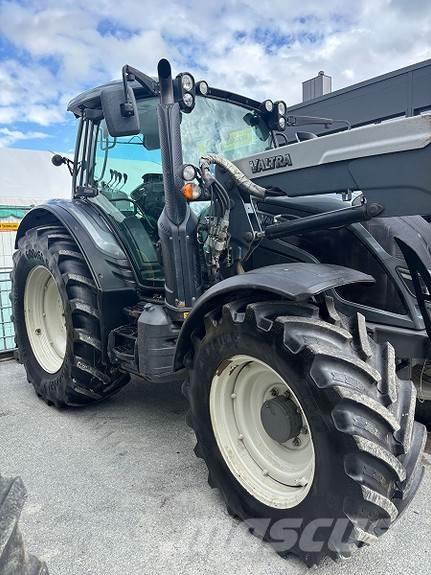 Valtra N134 Active Tractoren