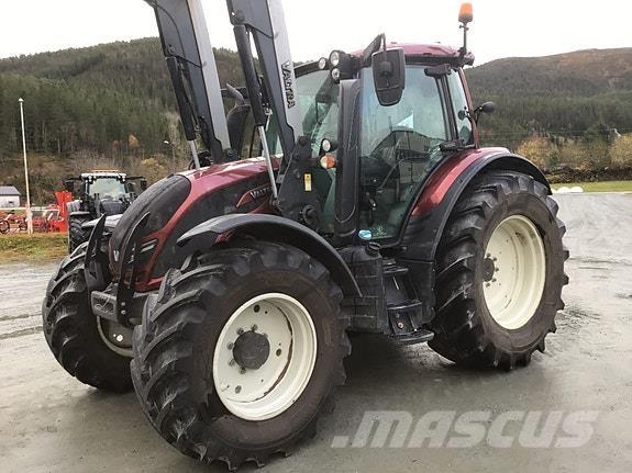 Valtra N154D Tractoren