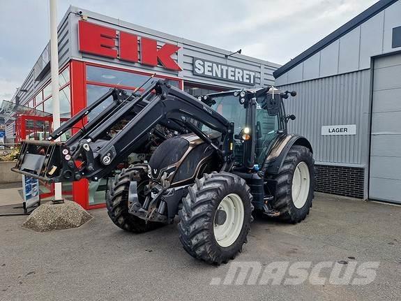 Valtra N155 Tractoren