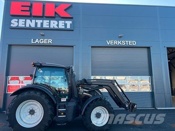 Valtra N155EH Tractoren