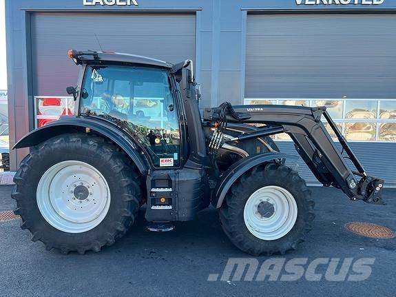 Valtra N155EH Tractoren