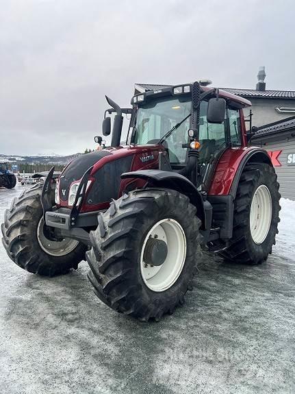 Valtra N163 Tractoren