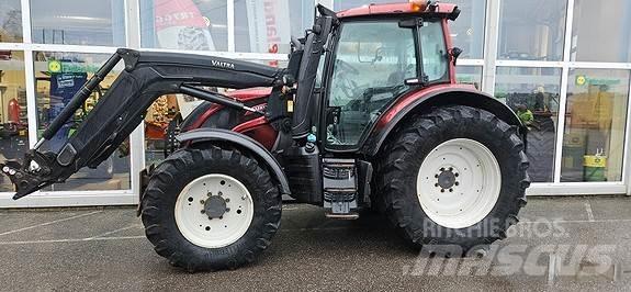 Valtra N174 Tractoren