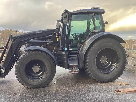 Valtra N174 Tractoren