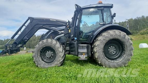 Valtra N174 Tractoren