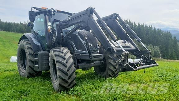 Valtra N174 Tractoren