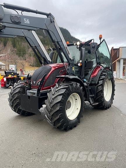 Valtra N174 Versu Tractoren