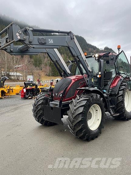 Valtra N174 Versu Tractoren