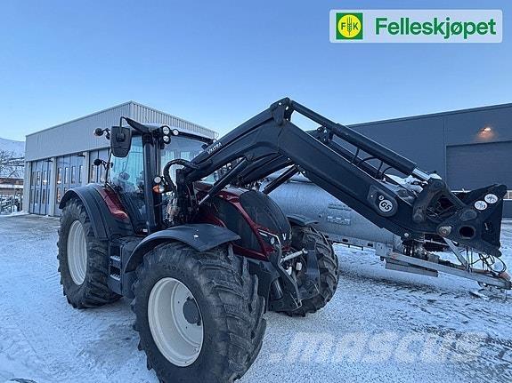 Valtra N174 Versu Tractoren