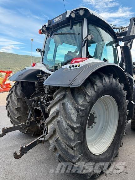 Valtra N174D Tractoren