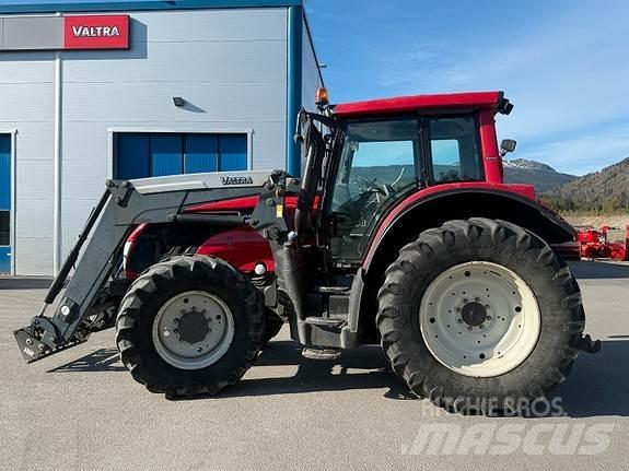 Valtra T 213 V Tractoren