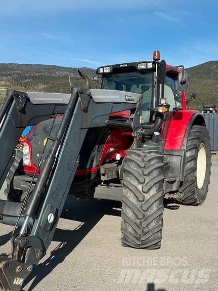 Valtra T 213 V Tractoren