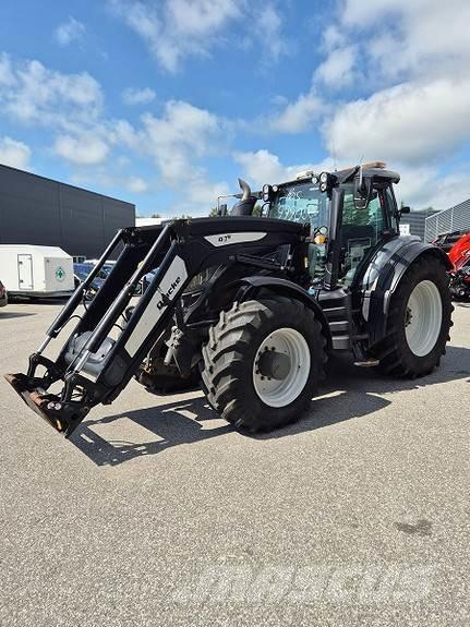 Valtra T 234 Versu Tractoren