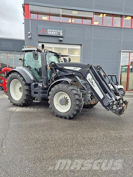 Valtra T 234 Versu Tractoren
