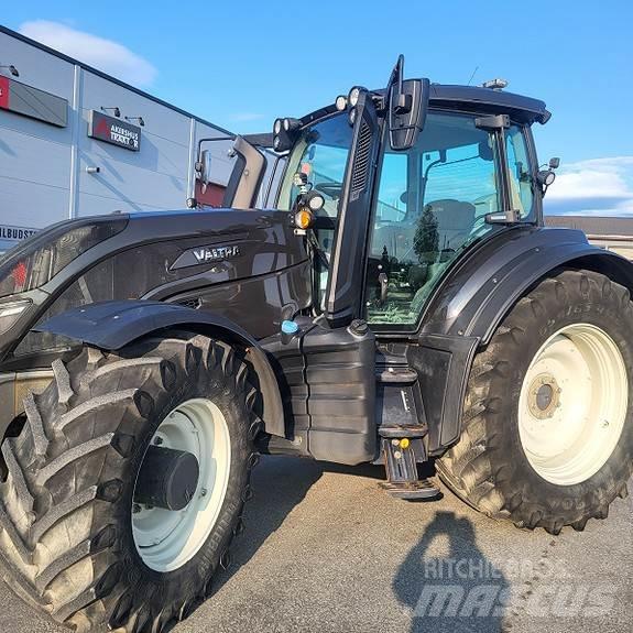 Valtra T 254 Tractoren