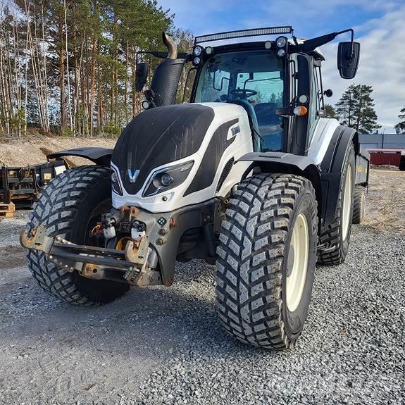 Valtra T174D Tractoren