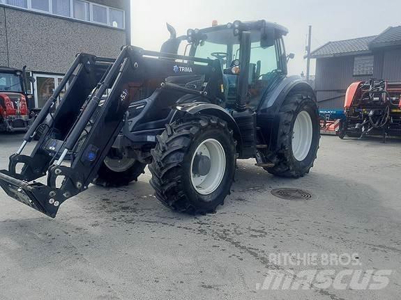 Valtra T174E A Tractoren