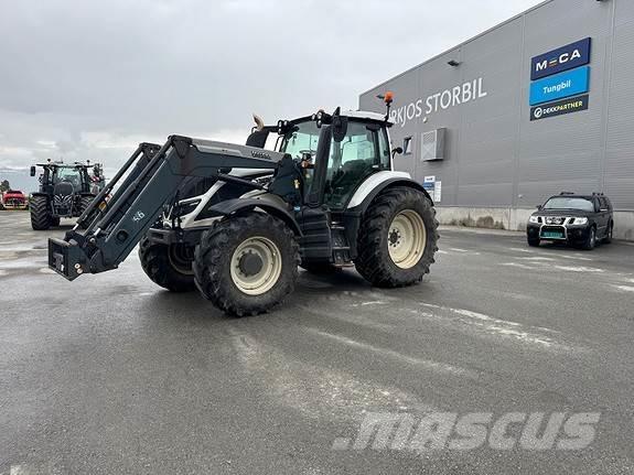 Valtra T174V Tractoren