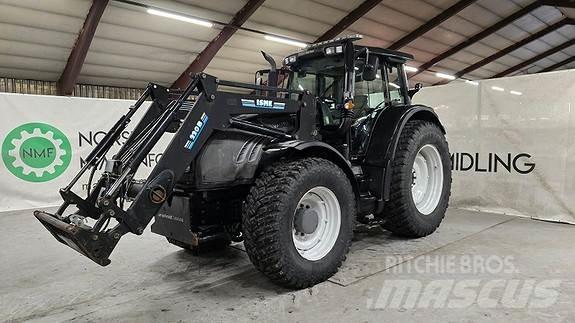 Valtra T182 Tractoren