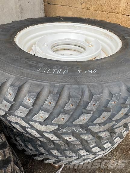 Valtra T190 Tractoren