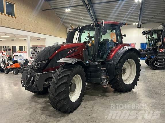 Valtra T234 Tractoren