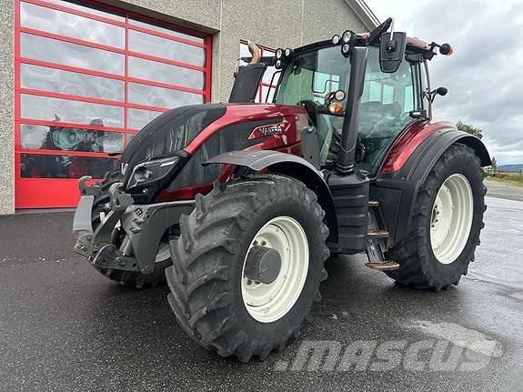Valtra T234 Tractoren