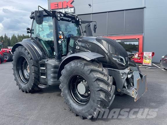 Valtra T235 Tractoren
