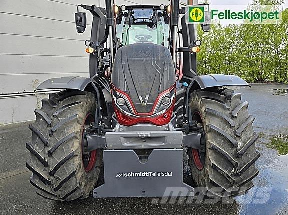 Valtra T235 Tractoren