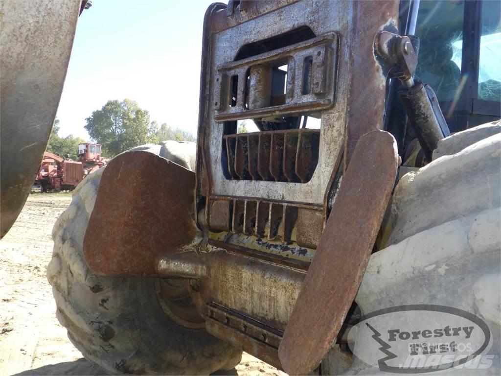 CAT 535D Skidders